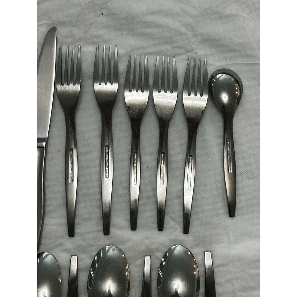 Cambridge Vera Stainless Flatware 23 Pieces Set Forks Spoons Knife Silverware